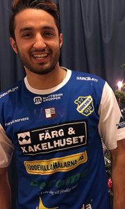 Mido i vår vackra matchtröja. FOTO: Johan Ederwall